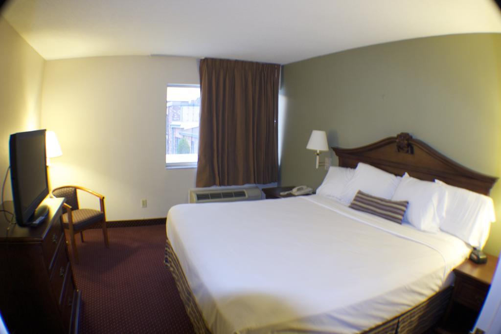 The Garden Inn Elkhart Εξωτερικό φωτογραφία