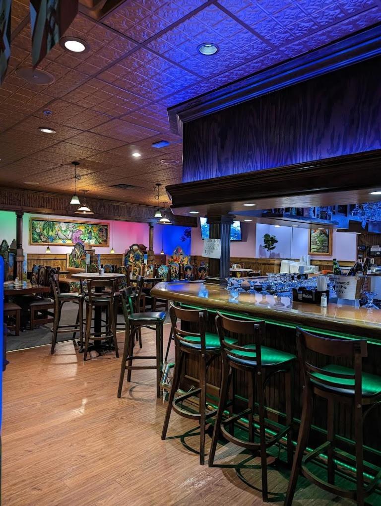 The Garden Inn Elkhart Εξωτερικό φωτογραφία