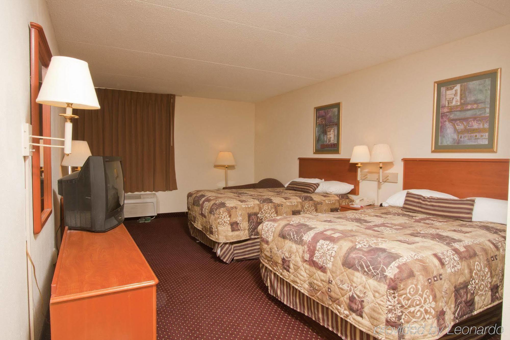 The Garden Inn Elkhart Δωμάτιο φωτογραφία