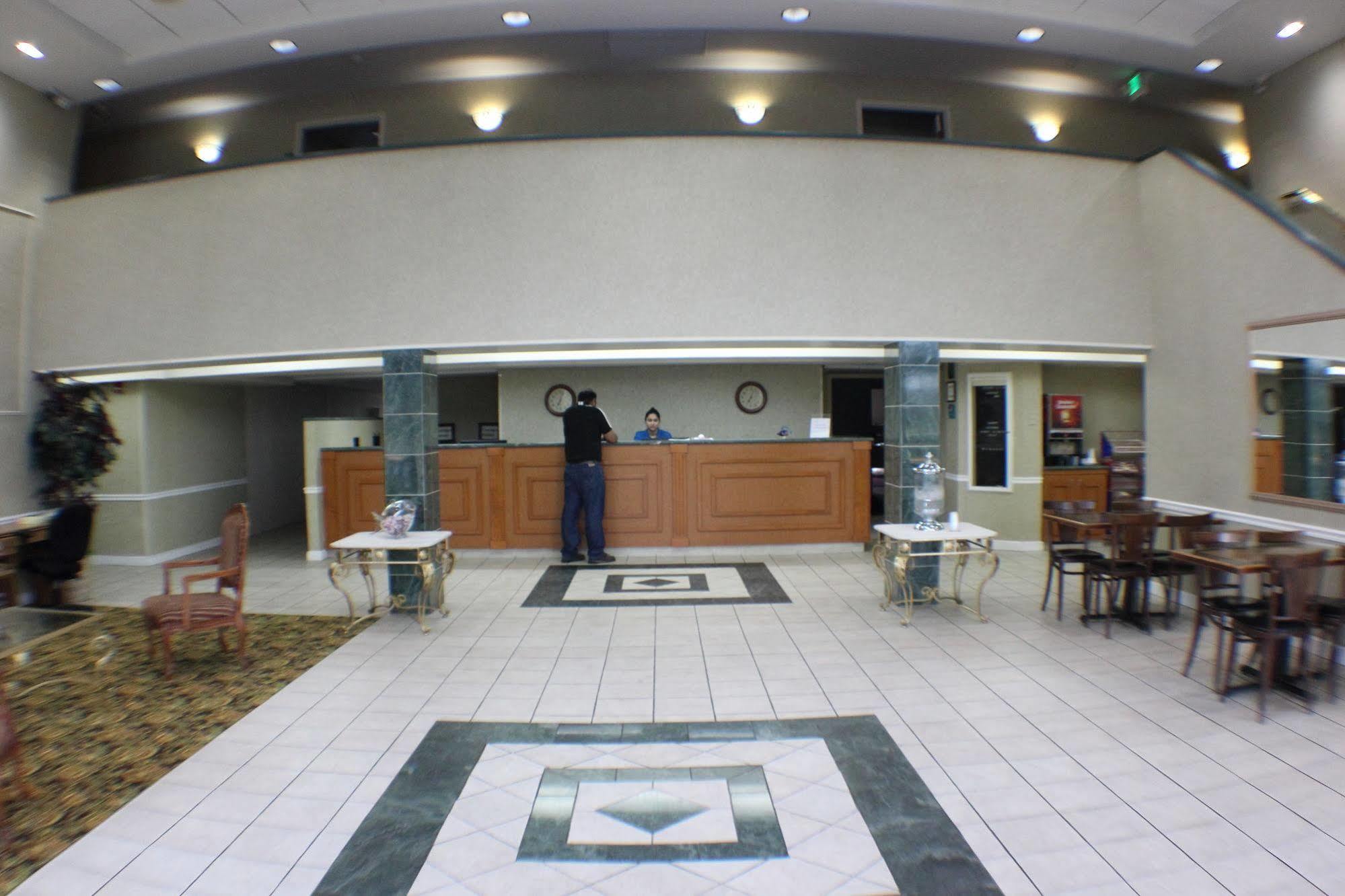 The Garden Inn Elkhart Εξωτερικό φωτογραφία