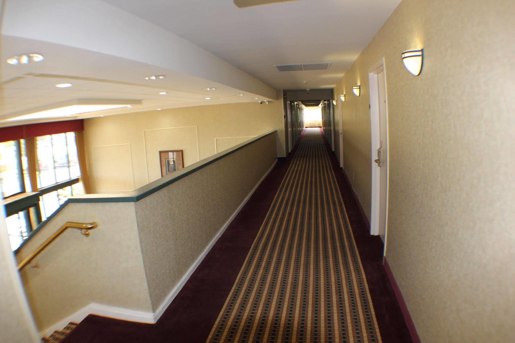 The Garden Inn Elkhart Εξωτερικό φωτογραφία